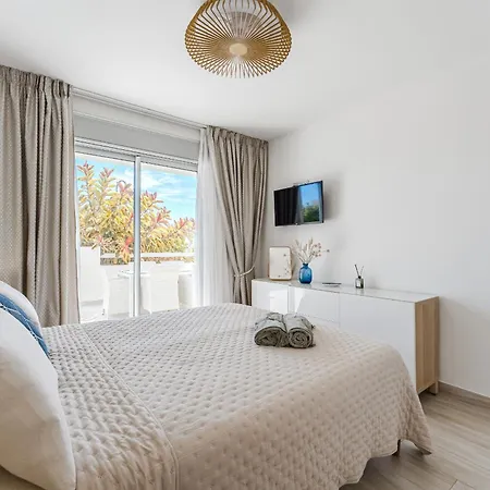 Beautiful Oceanfront Garden Suite! La Tejita! Apartamento *