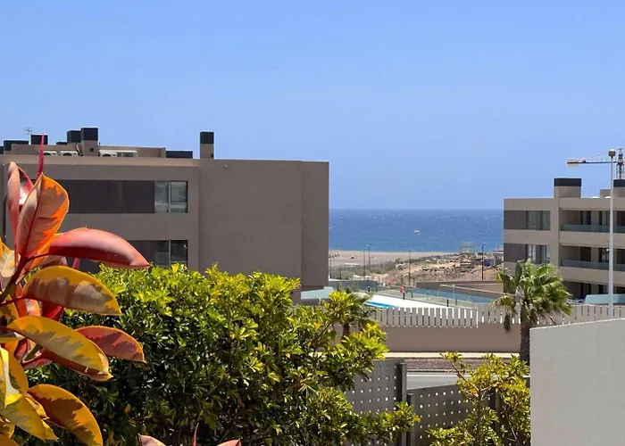 Beautiful Oceanfront Garden Suite! La Tejita!