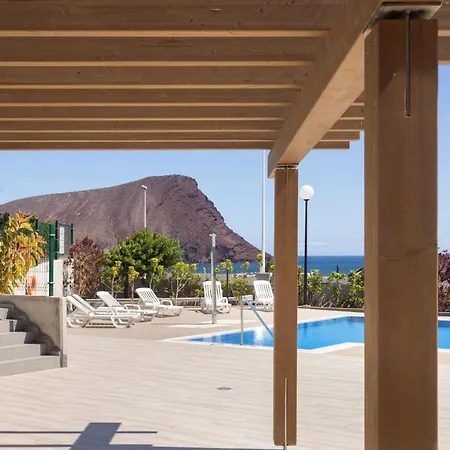 Beautiful Oceanfront Garden Suite! La Tejita!