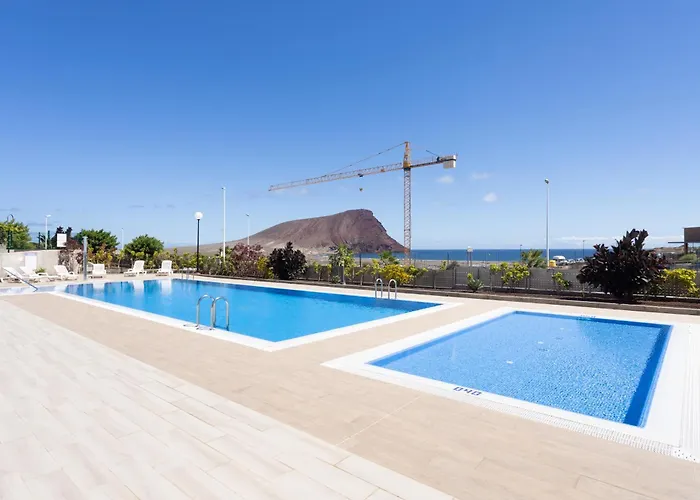 Beautiful Oceanfront Garden Suite! La Tejita! エル・メダノ